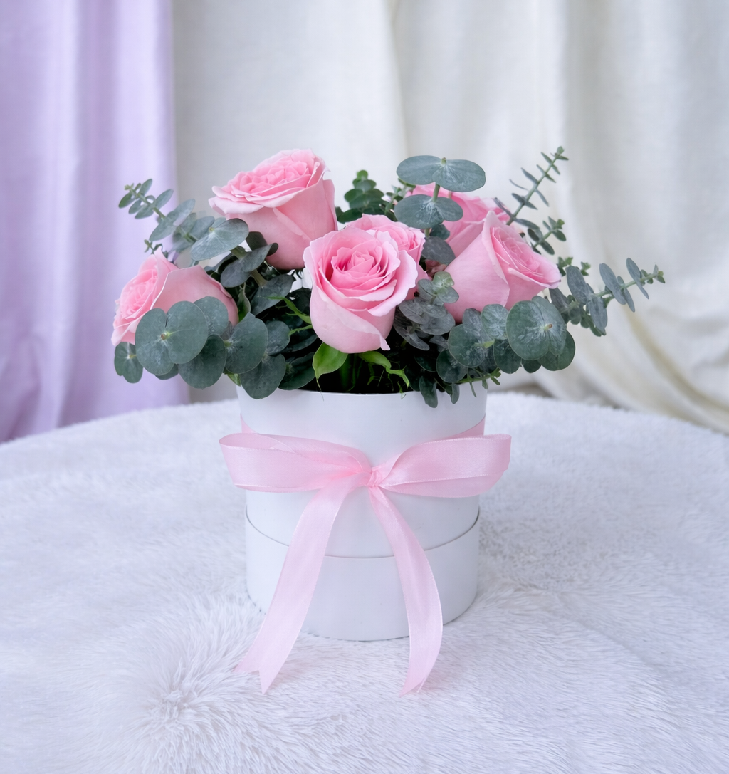 Estelle Fresh Roses Bloombox