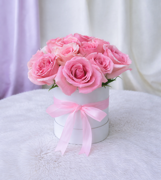 Jolie Fresh Roses Bloombox