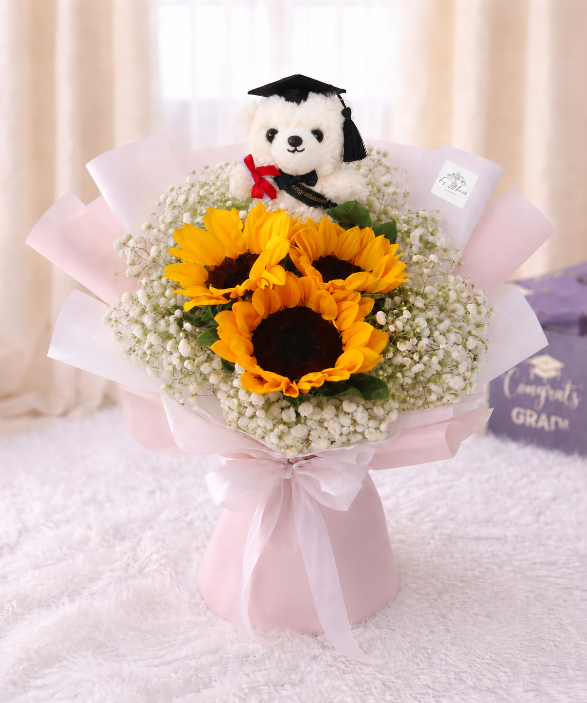 [GRAD] 3 Sunflower & Baby’s Breath with Grad Bear