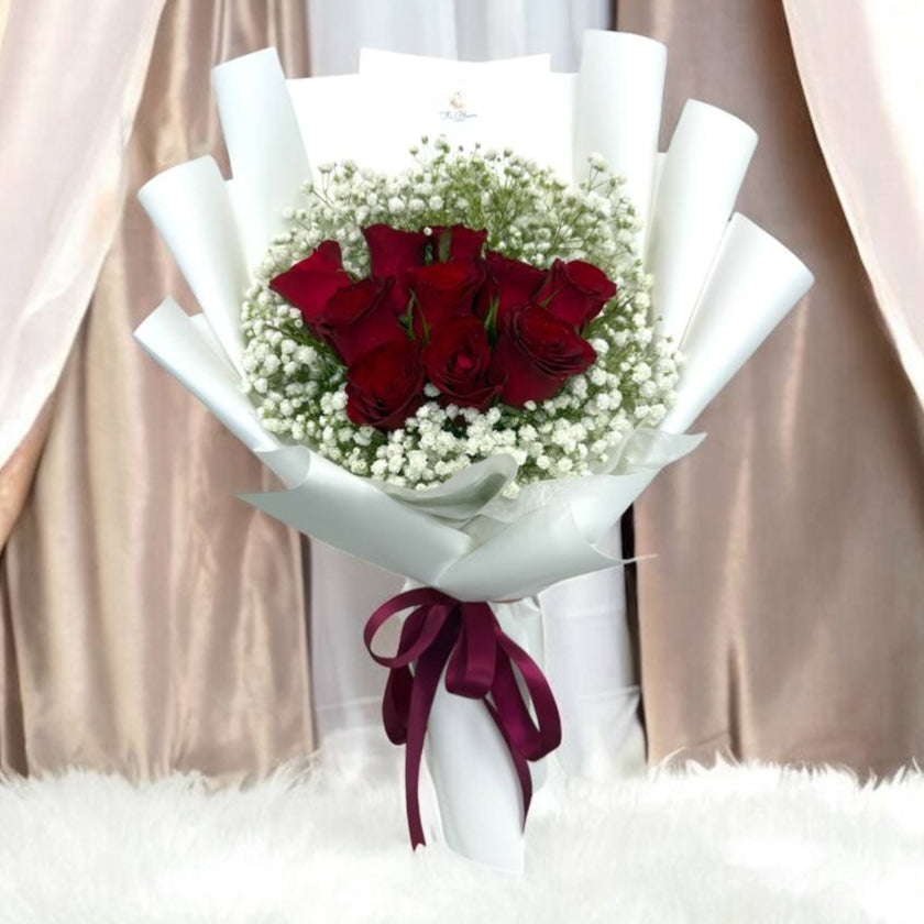 10 Roses & Baby's Breath Bouquet