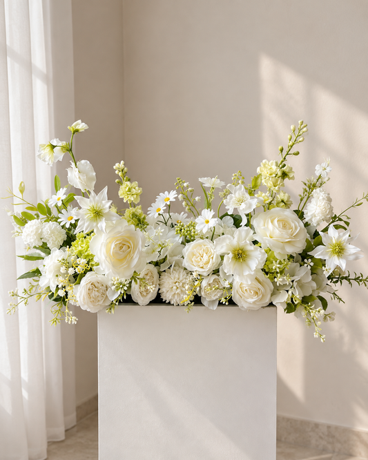 Ivory Themed Wedding Hedge